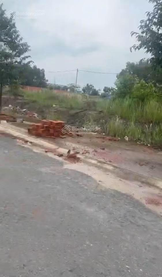 Bán đất nền phường chơn thành, đồng nai. tổng 225m2 có 60m2 tc, sổ sẵn, pháp lý rõ ràng, giá 600tr