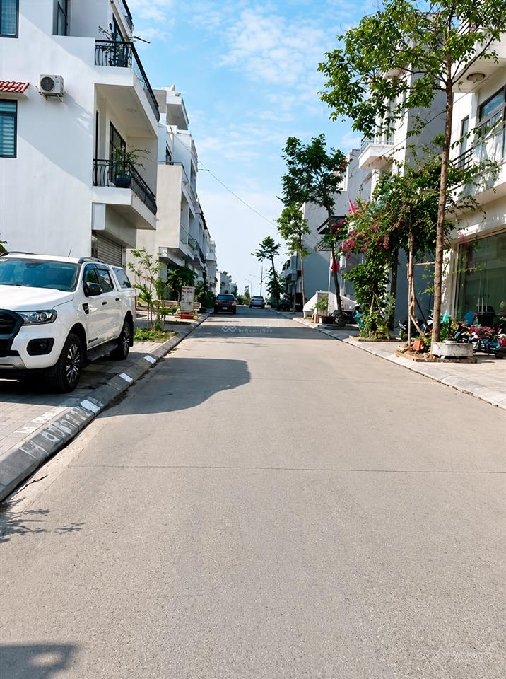 Bán lô 80m2 trung tâm tp hạ long full thổ cư giá 3x triệu/m2 cách biển 200m