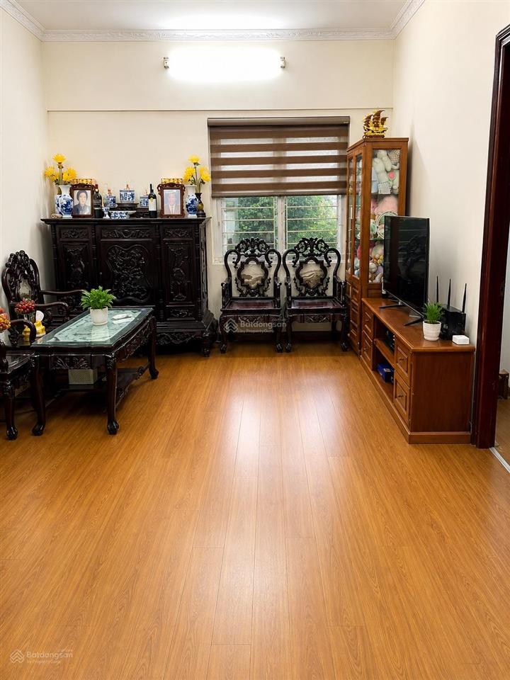 Bán căn góc 1118 hướng đông nam tầng cao thoáng nơ 3 pháp vân có thương lượng