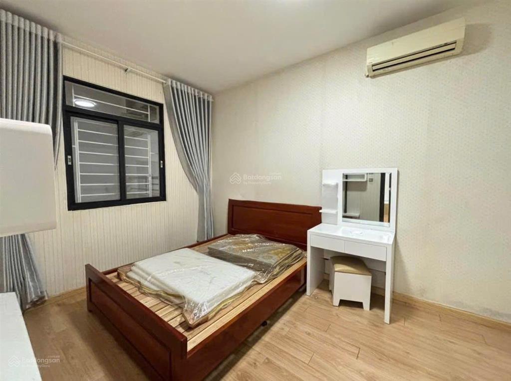 Cho thuê ch đức khải, 97m2, 3pn  2wc, căn góc, full nội thất, 9,5 triệu/tháng  0902 860 ***