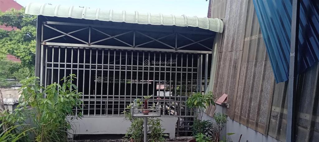 Bán nhà + đất mặt tiền bình chánh đường 8m, mở rộng 16m gần chợ, trường học, bệnh viện