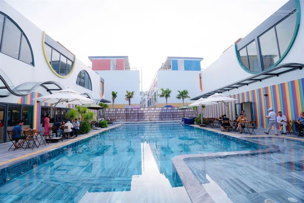 Chủ gửi bán căn shophoues meyhomes pq giai đoạn đầu  giá bán full thuế phí là 7,5 tỷ