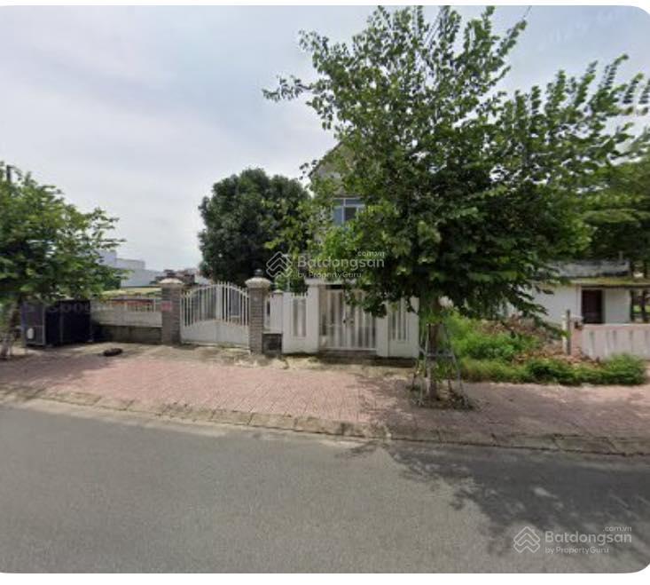 Chính chủ cần bán nhà mặt phố đường cách mạng tháng 8 la gi lâm đồng  320m2 2 tầng ngang 11m 9 tỷ