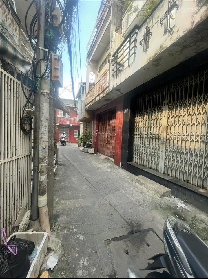 Mặt tiền thái phiên  3 tầng btct  hàng hiếm q.11  trục 3/2  giá chỉ 6.1 tỷ