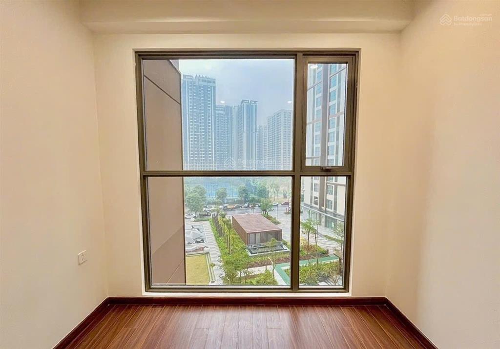 Bán nhanh căn 1n+43m,sẵn sổ,view công viên giá chỉ 3,58 tỷ toà h2 masteri vinhomes ocp gia lâm