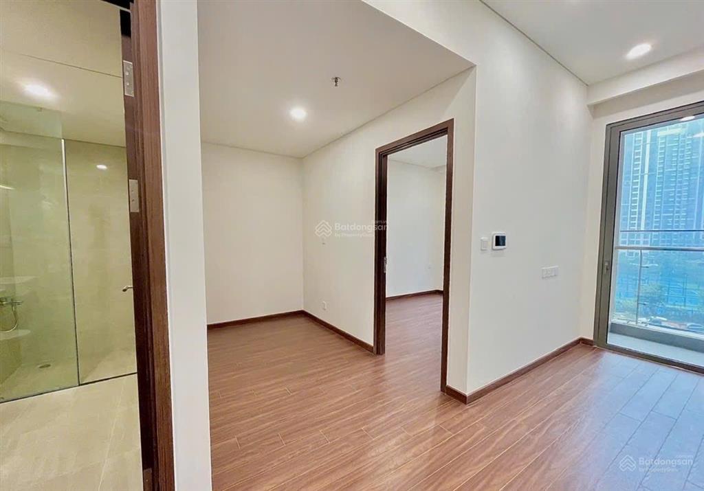 Bán nhanh căn 1n+43m,sẵn sổ,view công viên giá chỉ 3,58 tỷ toà h2 masteri vinhomes ocp gia lâm