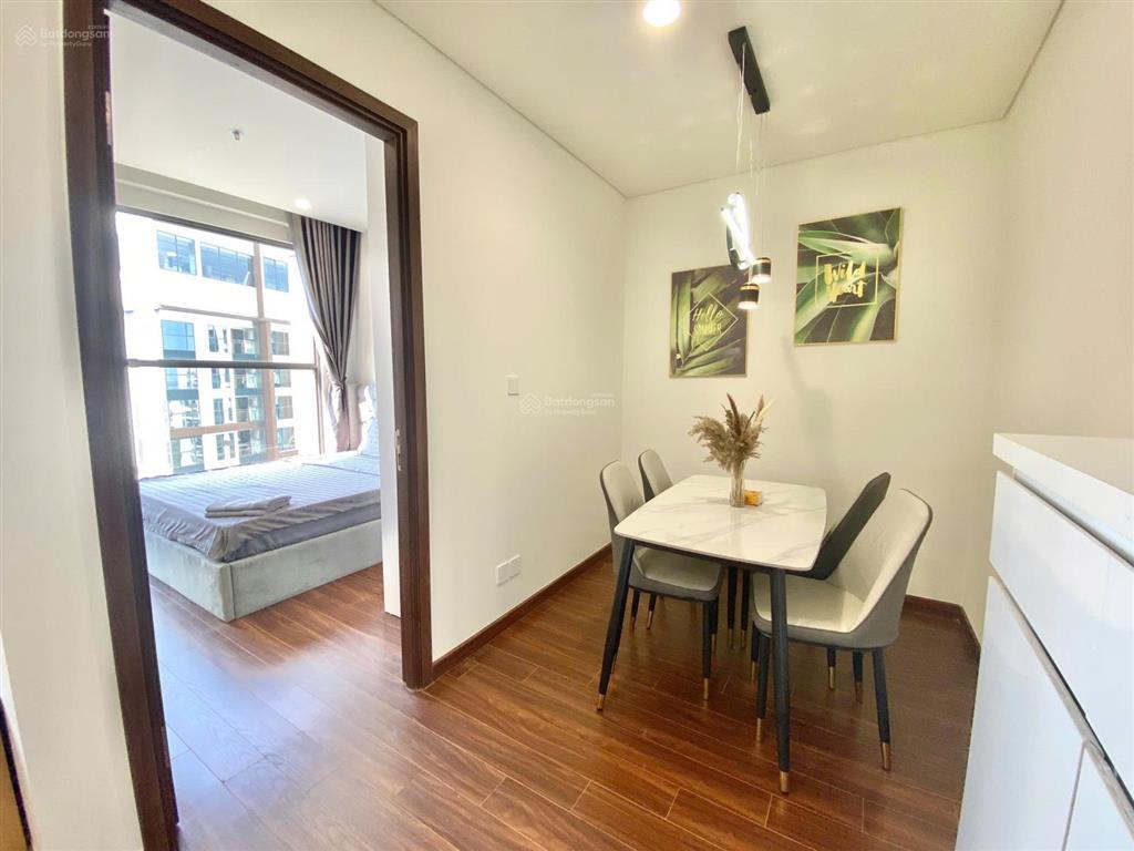 Bán gấp 1n + 43m2 full nt, sẵn sổ, giá 3,5 tỷ toà h1 masteri vinhomes ocean park gia lâm