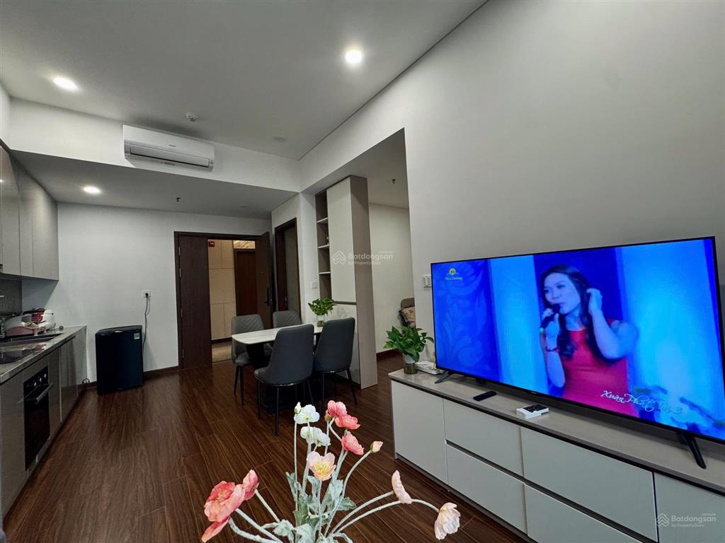 Bán gấp 1n+43m full nt, sẵn sổ, giá 3,5 tỷ, tầng trung, view thoáng tòa m2 masteri vinhomes ocp 1