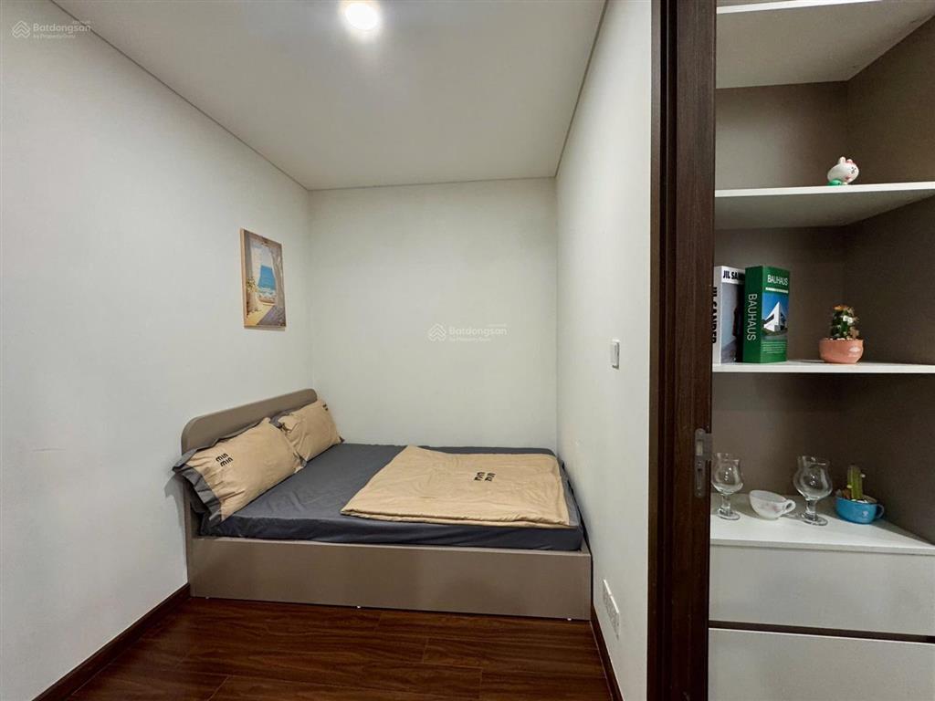 Bán gấp 1n+43m full nt, sẵn sổ, giá 3,5 tỷ, tầng trung, view thoáng tòa m2 masteri vinhomes ocp 1