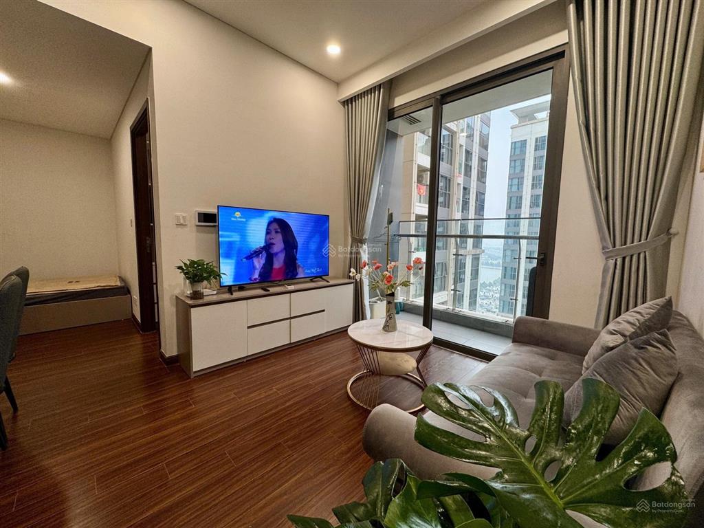 Bán gấp 1n+43m full nt, sẵn sổ, giá 3,5 tỷ, tầng trung, view thoáng tòa m2 masteri vinhomes ocp 1