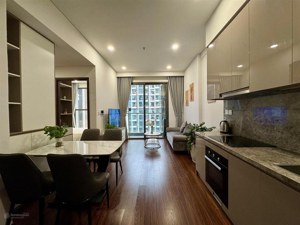 Bán gấp 1n+43m full nt, sẵn sổ, giá 3,5 tỷ, tầng trung, view thoáng tòa m2 masteri vinhomes ocp 1