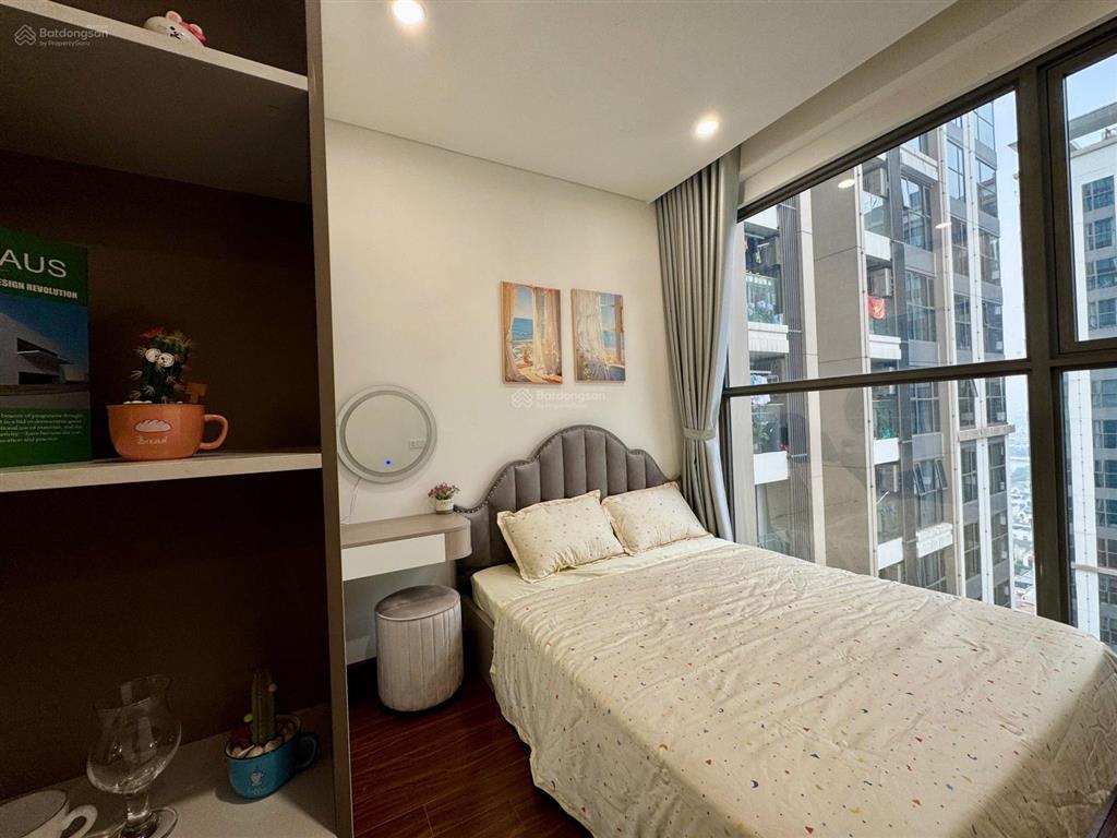 Bán gấp 1n+43m full nt, sẵn sổ, giá 3,5 tỷ, tầng trung, view thoáng tòa m2 masteri vinhomes ocp 1