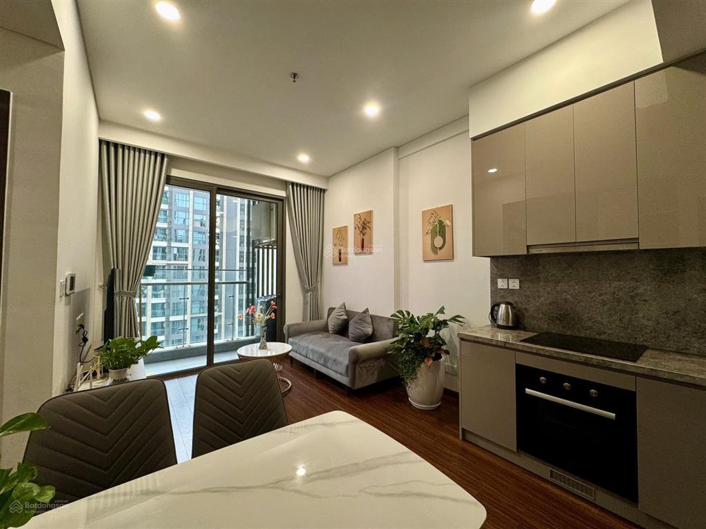 Bán gấp 1n+43m full nt, sẵn sổ, giá 3,5 tỷ, tầng trung, view thoáng tòa m2 masteri vinhomes ocp 1