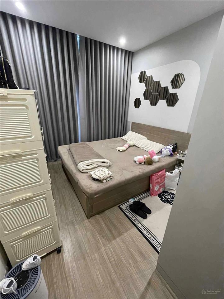 Chủ ngộp bank bán gấp căn 2n1w 55m giá chỉ 3,280 tỷ, sẵn sổ, toà s2.07 vinhomes ocean park gia lâm