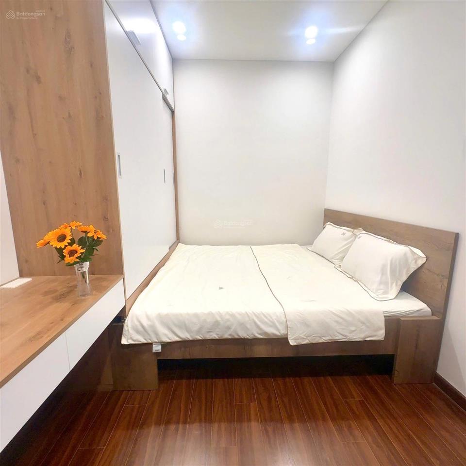 Bán gấp 2n2w 63m giá chỉ 5,150 tỷ , full nt, view thoáng tầng trung toà m1 masteri vinhomes ocp1