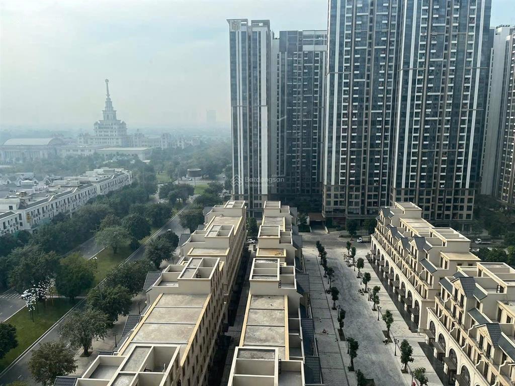 Bán gấp 1n+43m full nt view vinuni, giá chỉ 3,450 tỷ toà h3 tầng trung masteri vinhomes ocp gia lâm