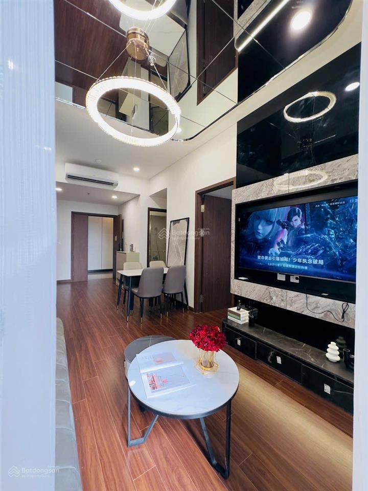 Cho thuê gấp 2n2w giá 10,5tr ( bpdv) full nt ,toà m2 masteri vinhomes ocean park gia lâm