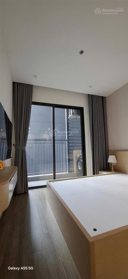 Bán gấp studio toà p4 giá 2,1 tỷ full nt, sẵn sổ, toà p4 pavilon vinhomes ocean park gia lâm