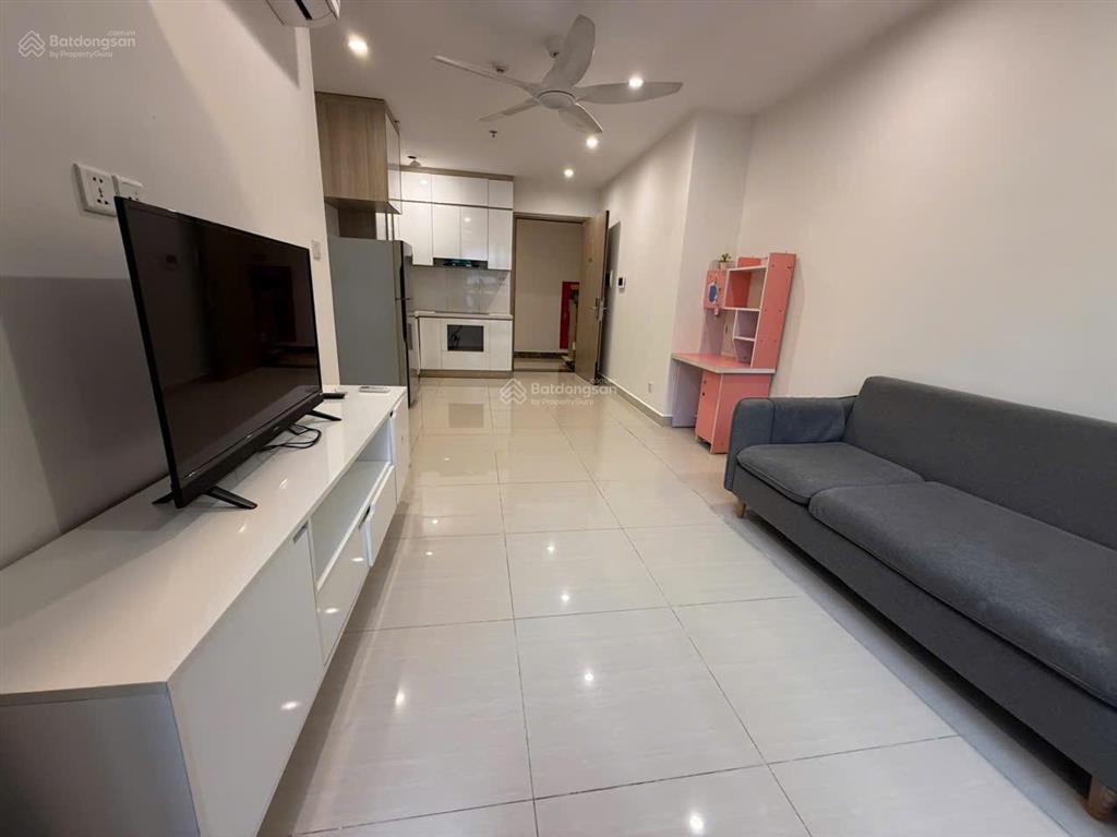 Bán gấp 1n+43m giá chỉ 2,5 tỷ full nt tầng trung, sẵn sổ, toà s2.08 vinhomes ocean park gia lâm