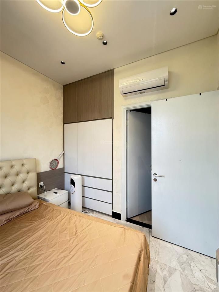 Bán gấp 2n2w góc 63m full nt sẵn sổ giá 4,350 tỷ tòa m3 masteri vinhomes ocean park gia lâm