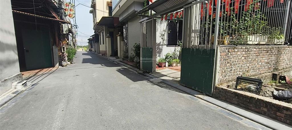 Giá tham khảo tốt trong khu vực chủ cần tiền bán gấp trục chính kinh doanh đình tràng  thư lâm