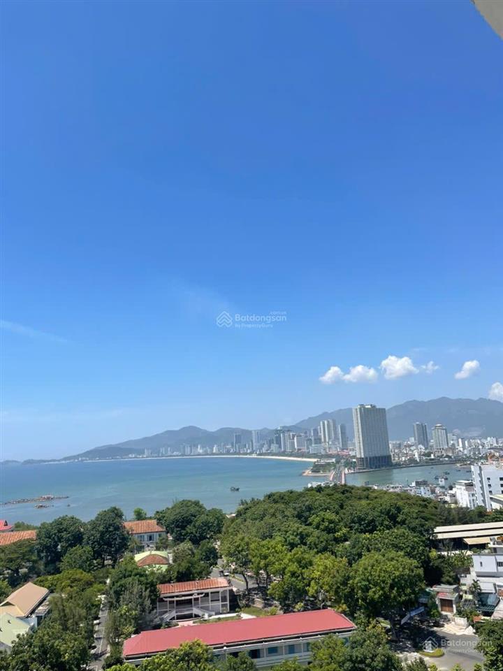 Bán căn hộ napoleon nha trang view chính biển 3 phòng ngủ giá tốt