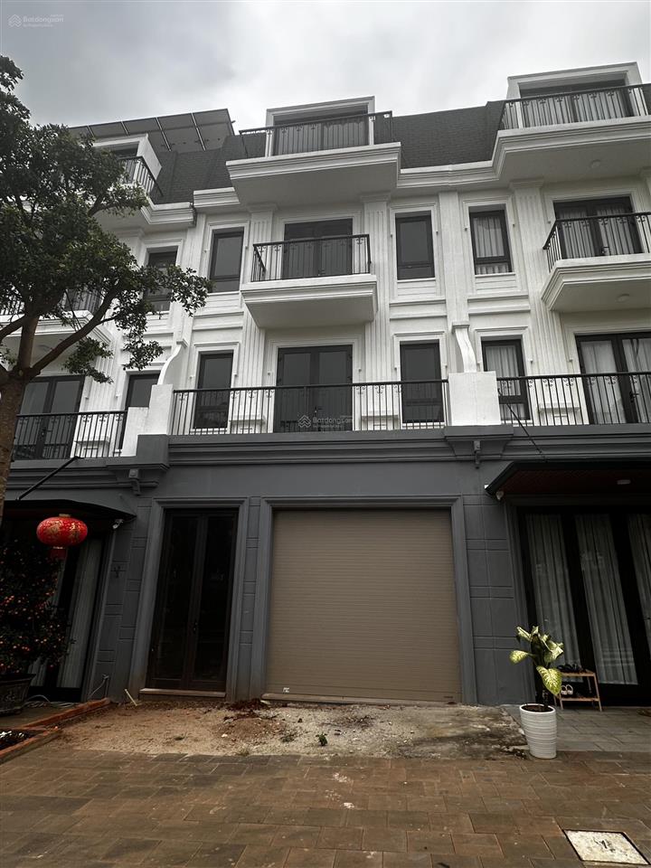 Hiếm có 1 căn nhà phố eco city premia, đối diện công viên nội khu. giá 7,5 tỷ. sổ sẵn