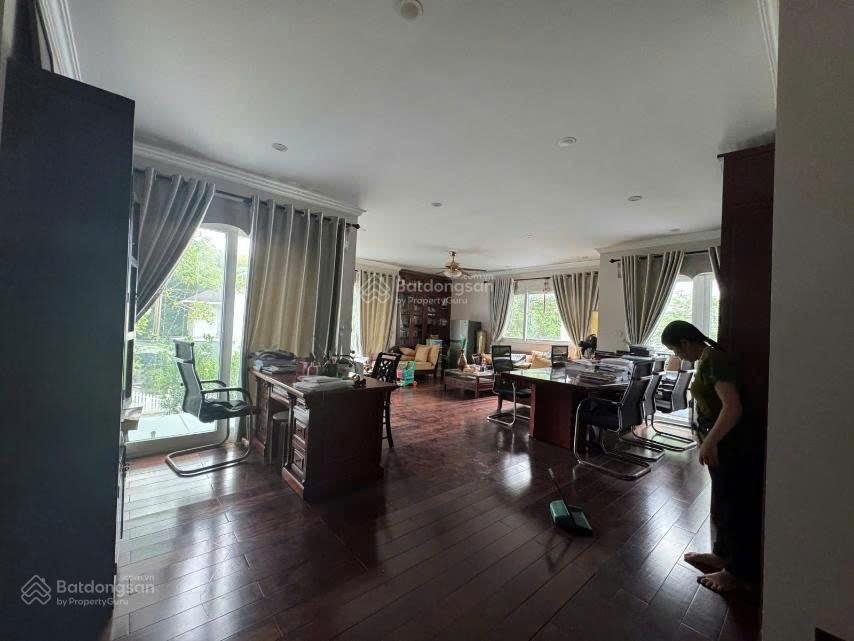 Bán gấp biệt thự đơn lập vườn mai tại ecopark giá tốt nhất thị trường