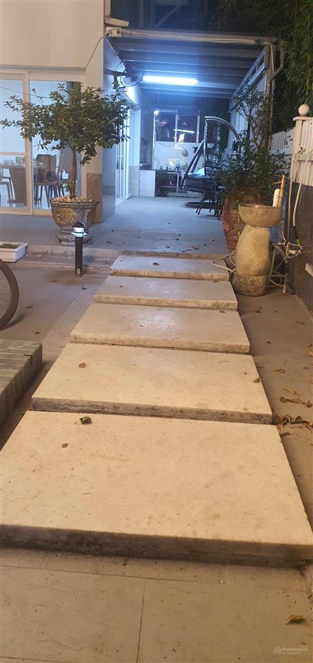 Chuyển nhượng biệt thự đơn lập vườn mai căn góc full nội thất đơn giá 120tr/m2