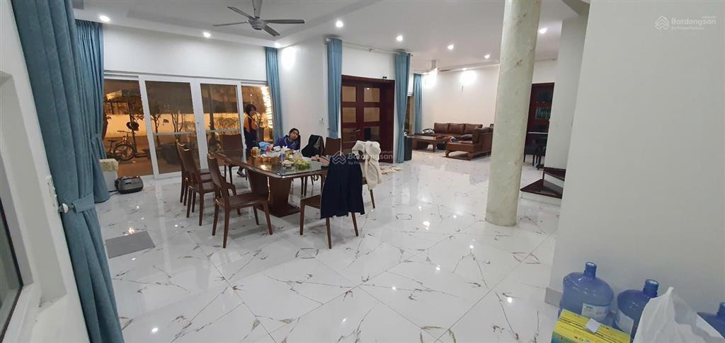 Chuyển nhượng biệt thự đơn lập vườn mai căn góc full nội thất đơn giá 120tr/m2