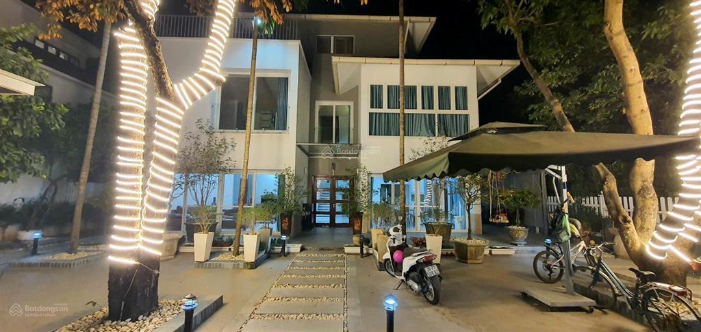 Chuyển nhượng biệt thự đơn lập vườn mai căn góc full nội thất đơn giá 120tr/m2