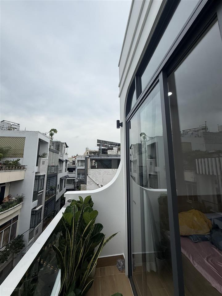 Bán nhà chính chủ trần quang diệu, quận 3 nhà mới xây đẹp