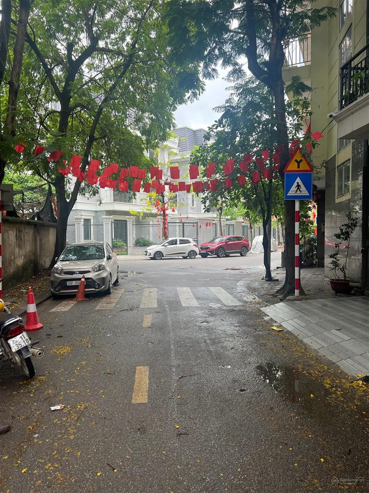 Bán nhà riêng tại đường phan đình giót, hà đông, ô tô, thang máy, 35 m2, 5 tầng, giá 8.6 tỷ
