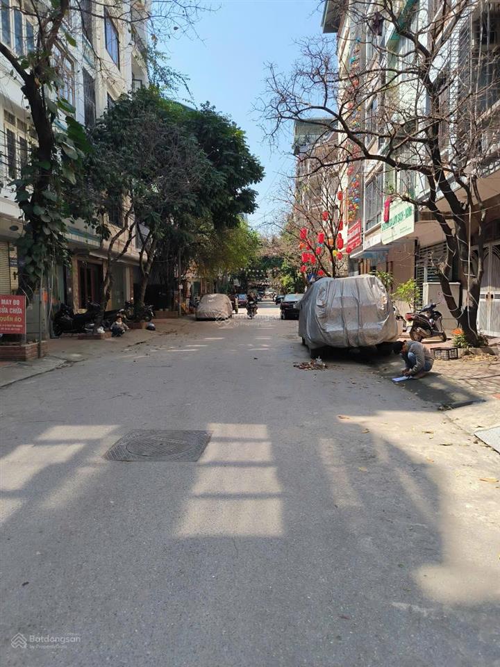 Bán nhà riêng tại dương nội, diện tích 45m2 * 4 tằng, ô tô tránh kinh doanh đỉnh, giá hơn 8 tỷ