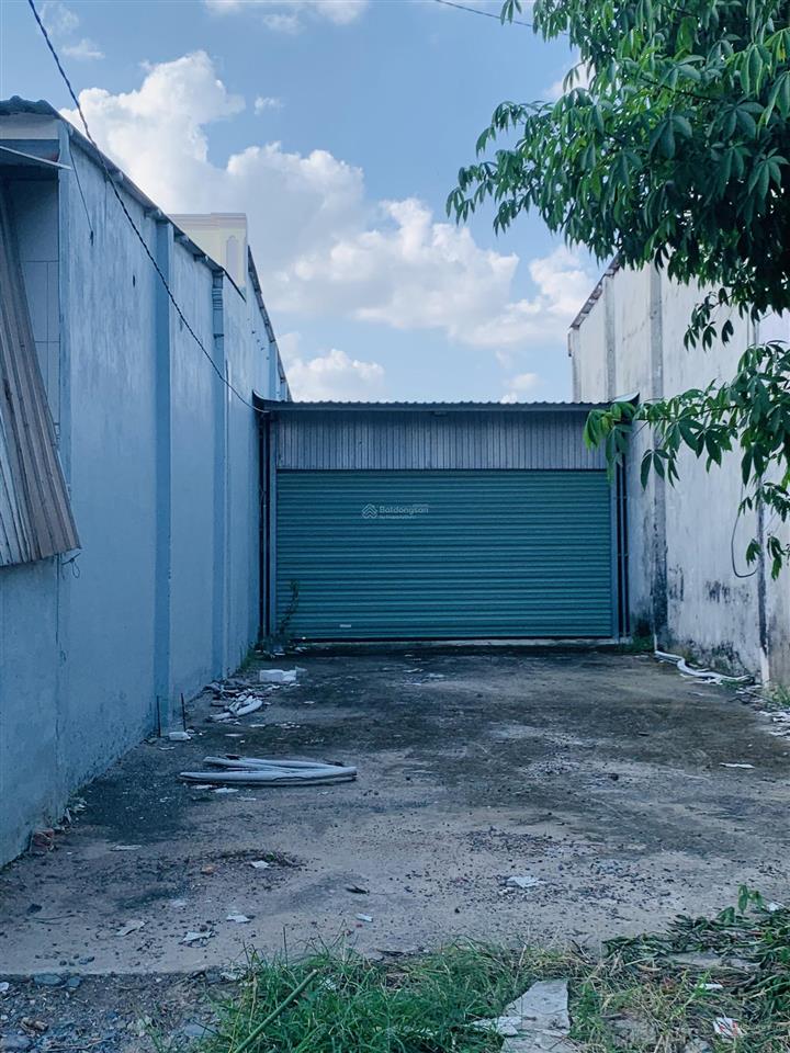 Đất thổ cư 160m2 củ chi có sẵn 125m2 thổ và nhà kho mặt tiền đẹp