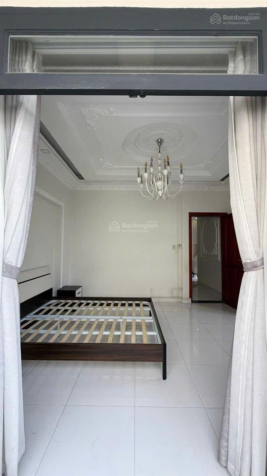 Nhà căn góc 2 mặt thoáng kế bên phú mỹ hưng 4 tầng 7x13m