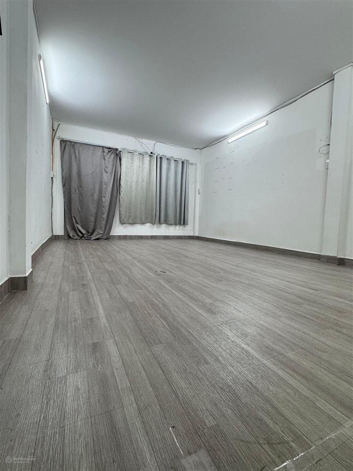 Cho thuê nr chính chủ giá siêu hời tại 323/16/ minh phụng, 13 triệu, 45m2