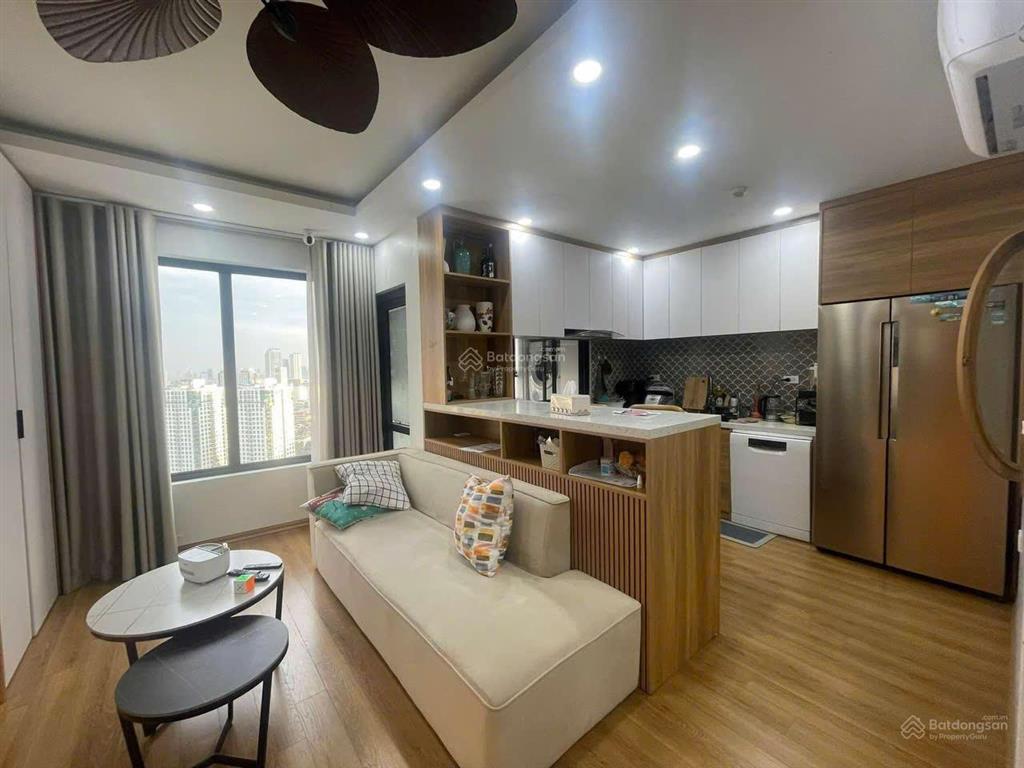 Bán căn hộ chung cư 2n,2wc tại green stars,rộng 65m2 gía chỉ 5,6 tỷ. 0988 121 ***