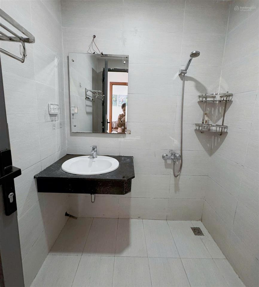 Bán cc 70m2,2n,2wc tầng 10 tại 43 phạm văn đồngthái hà contrexim chỉ 5,6 tỷ. 0988 121 ***
