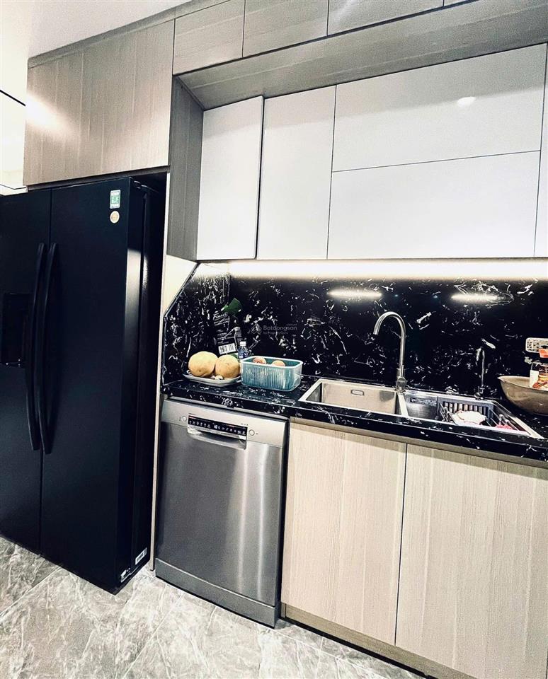 Bán cc green stars, phạm văn đồng, 2n, 2wc 74m² tầng 15 chỉ 6,7 tỷ.  0988 121 *** (call/zalo)
