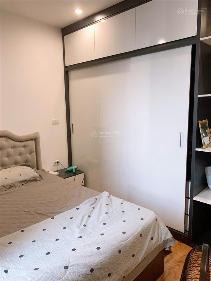 Bán cc đẹp 75m2,tòa hh epic's home 43 phạm văn đồng 2n,2wc tầng 16 view hồ chỉ 6,7 tỷ.0988 121 ***