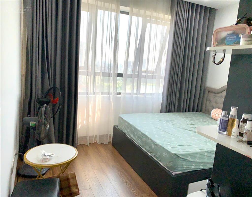 Bán cc đẹp 75m2,tòa hh epic's home 43 phạm văn đồng 2n,2wc tầng 16 view hồ chỉ 6,7 tỷ.0988 121 ***