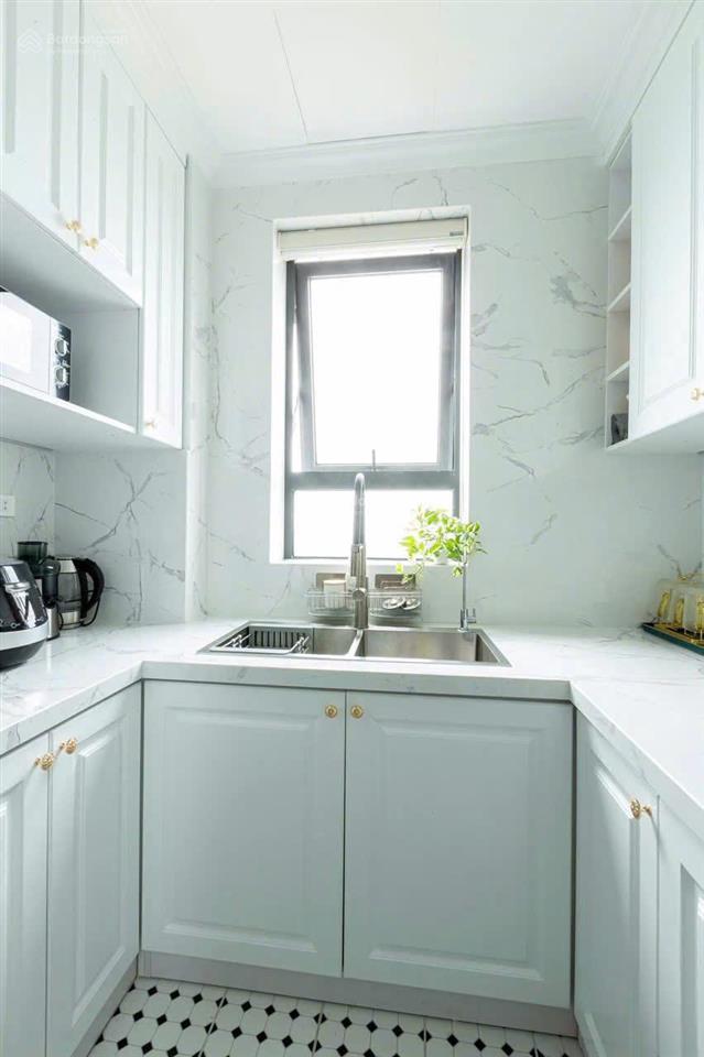 Bán căn hộ 3n góc 114m2 giá tốt tại a8 an bình city, view trọn hồ giá chỉ 10,4 tỷ.  0988 121 ***