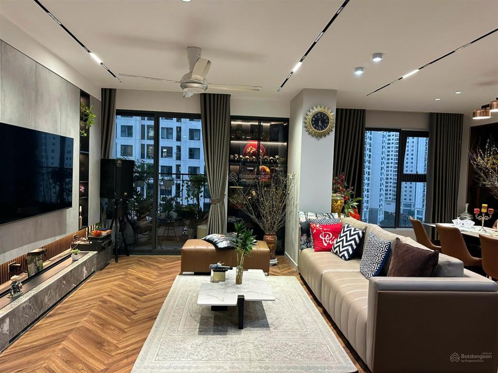 Bán cc 3pn góc 114m2 an bình city, ban công hướng nam có slot oto hầm chỉ 9,3 tỷ.  0988 121 ***