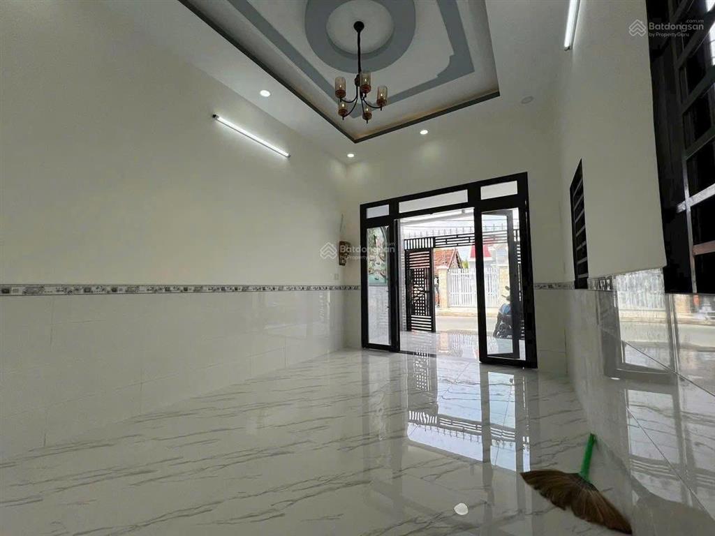 Chủ sang gấp nhà cấp 4 trong tuần mt trịnh như khuê ngay chợ bình chánh, dt 115m2