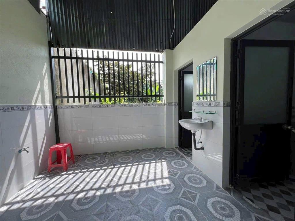 Chủ sang gấp nhà cấp 4 trong tuần mt trịnh như khuê ngay chợ bình chánh, dt 115m2
