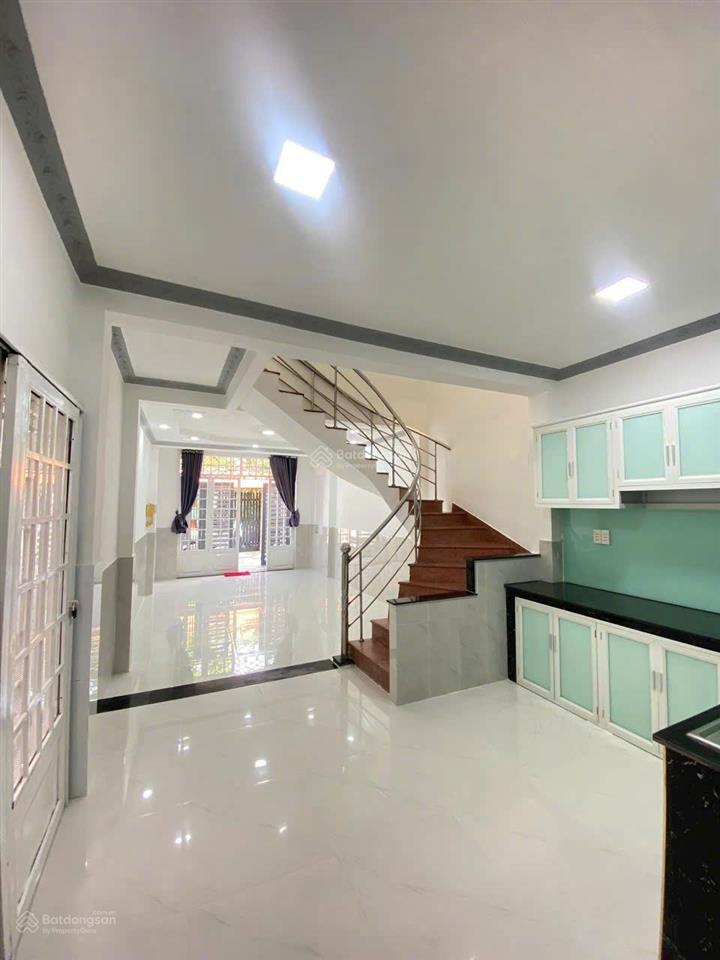 Chủ kẹt tiền bán gấp căn nhà tâm huyết 80m2 ngay chợ bờ ngựa