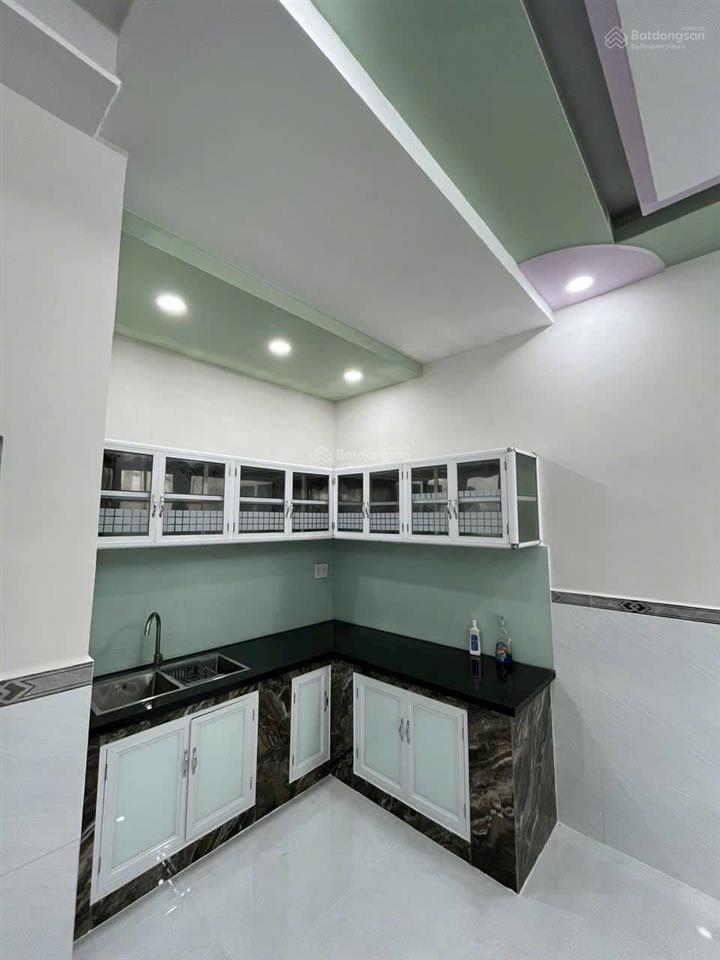 Chính chủ cần ra gấp nhà trệt lầu 60m2 ở ngay chợ phú lạc ql50, gần bến xe q8