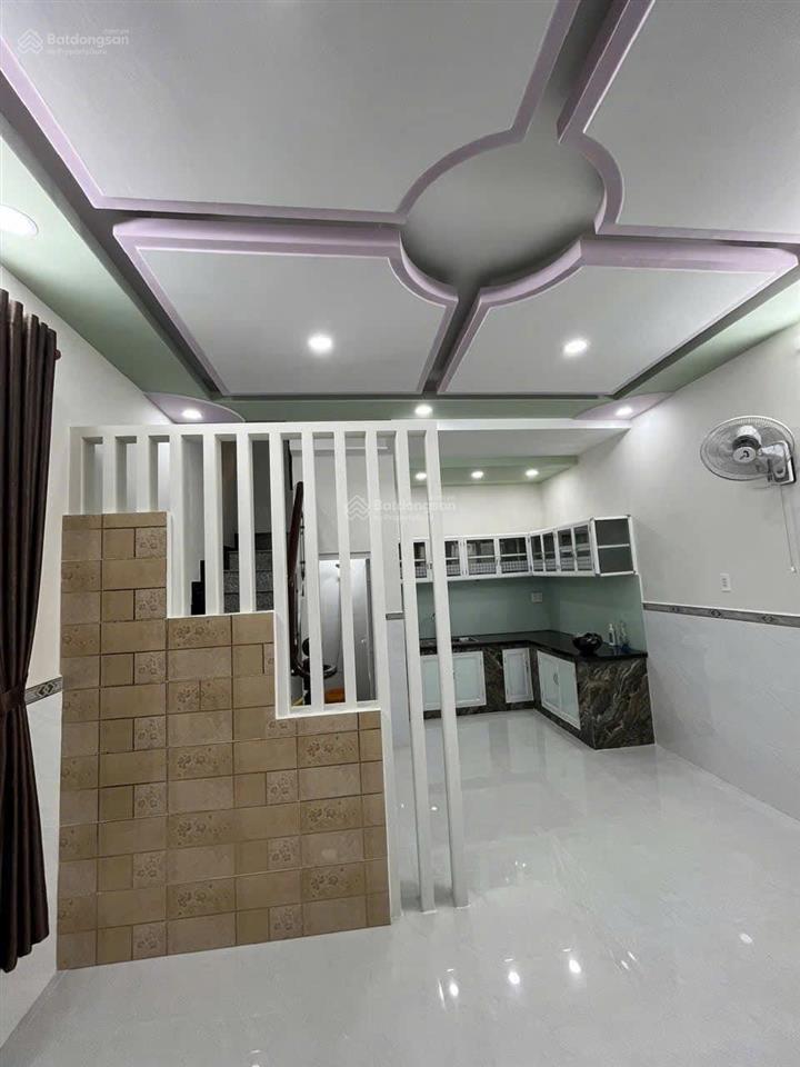 Chính chủ cần ra gấp nhà trệt lầu 60m2 ở ngay chợ phú lạc ql50, gần bến xe q8