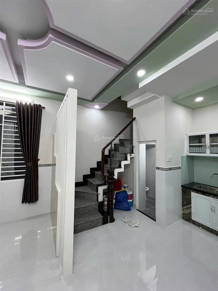 Chính chủ cần ra gấp nhà trệt lầu 60m2 ở ngay chợ phú lạc ql50, gần bến xe q8